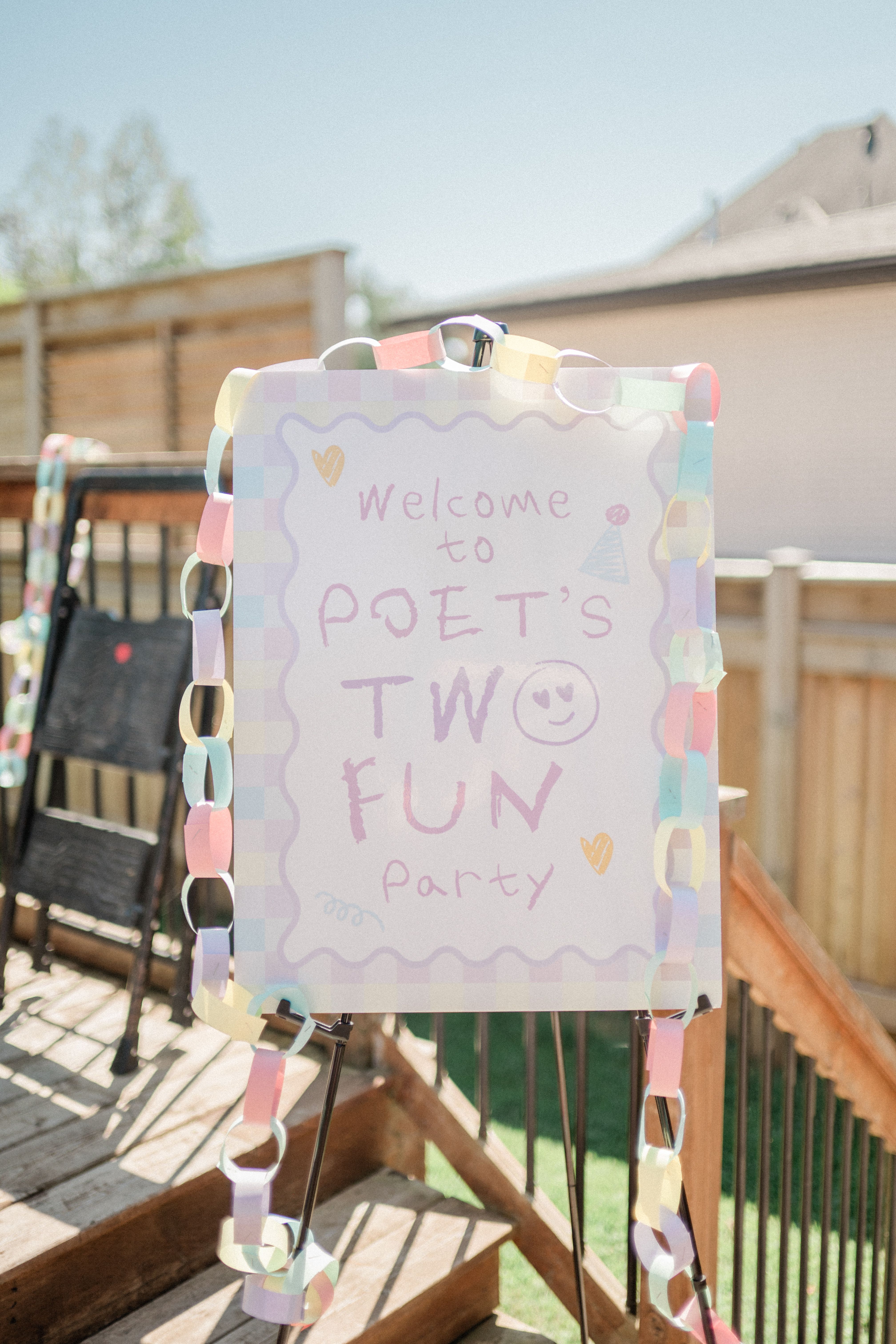 Cover image for Two Fun